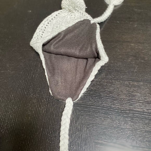 Light gray cap - Picture 3 of 3